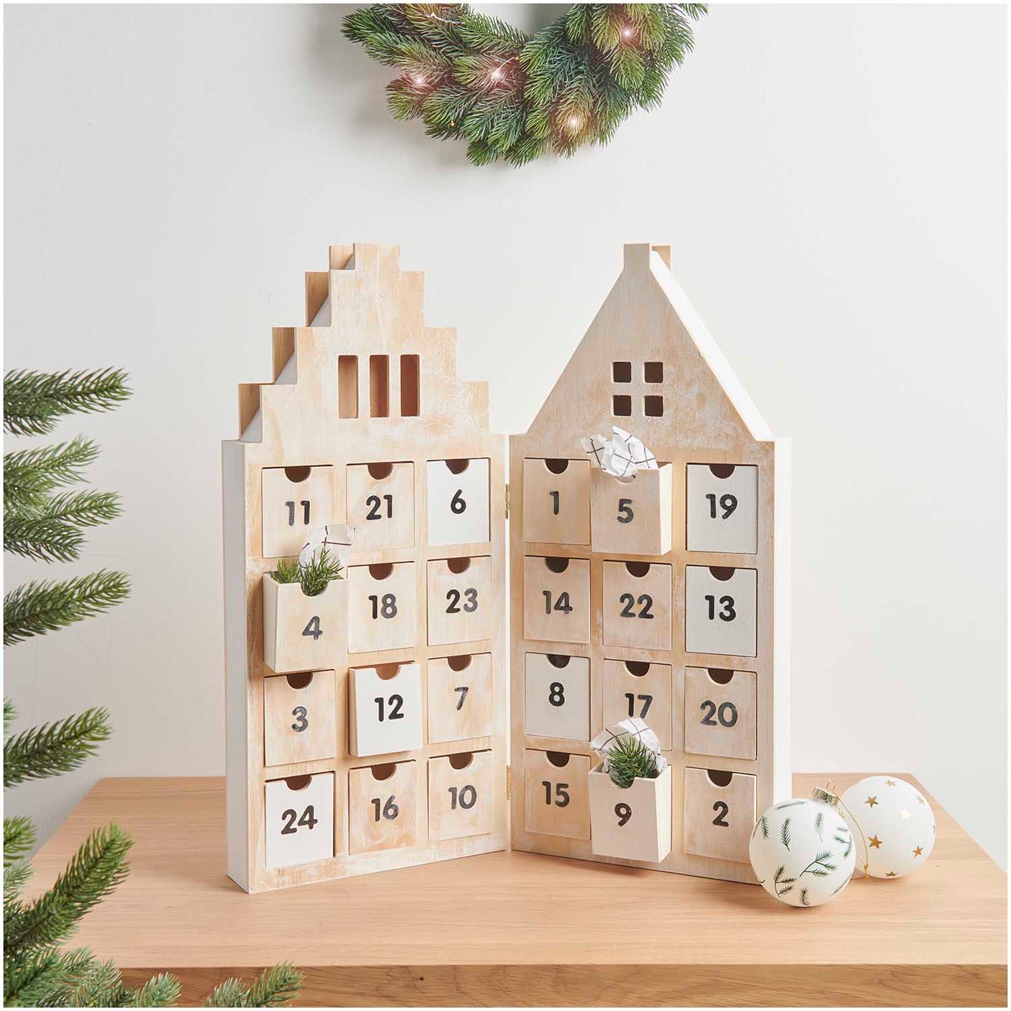 Adventní kalendář - skládací domeček